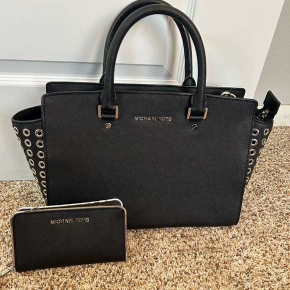 Michael Kors Black Satchel with Wallet - Picture 1 of 7